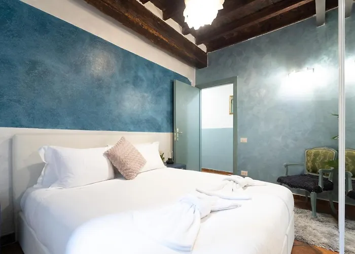 Residenza Cappellari Piazza Navona Rome